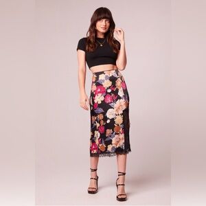 NWT Band of the Free Skirt